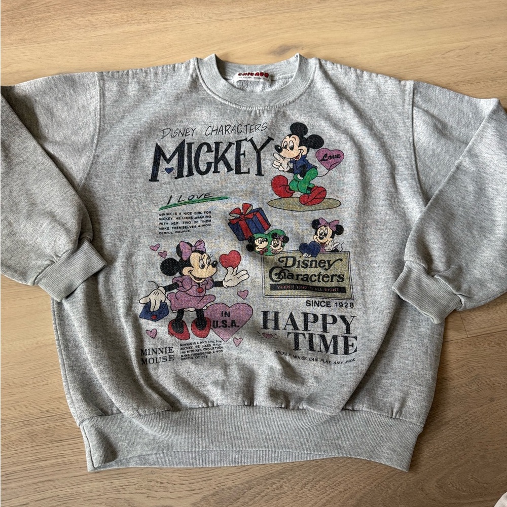 Vintage Gray Mickey & Minnie Mouse Graphic Oversized Sweatshirt